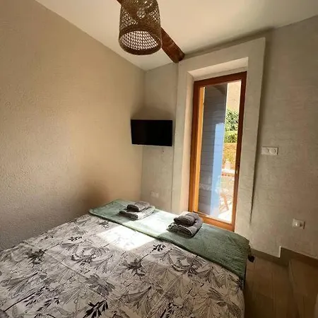 Appartement Zofia - Avec Cour Privee #1 *