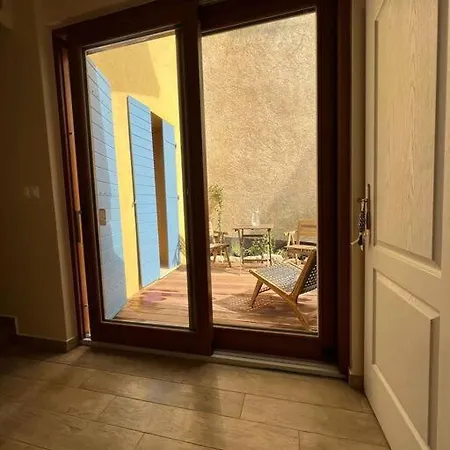 Zofia - Avec Cour Privee #1